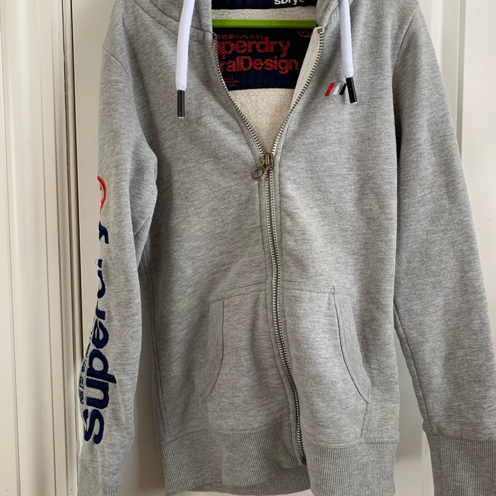 Superdry women’s sweatshirt